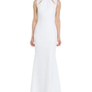 Keep your wedding simple with minimalist wedding dress